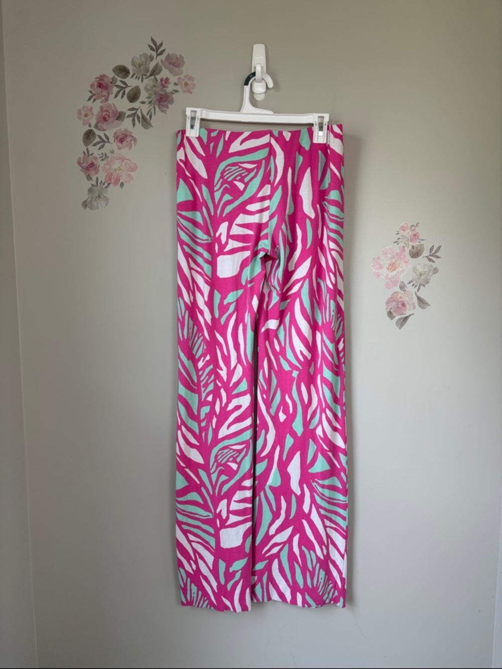Lilly Pulitzer Spandex Blend Pink, Aqua & White Patterned Flare Pants - S - Picture 5 of 8